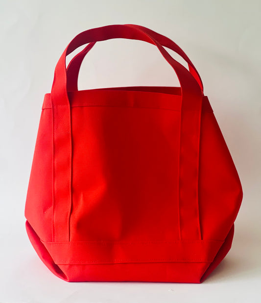 Shopper aus rotem Persenningstoff